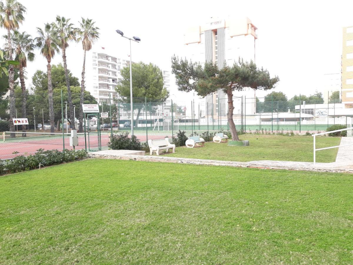 Valldigna 7 Playa De Gandia Solo Familias Exterior foto